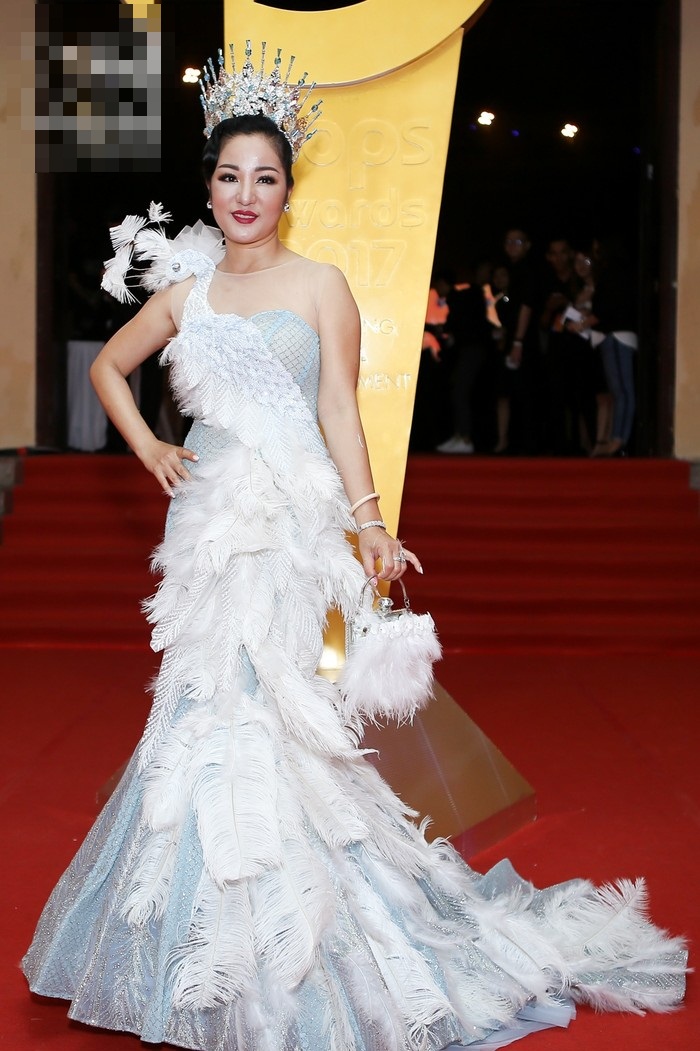 thuy nga