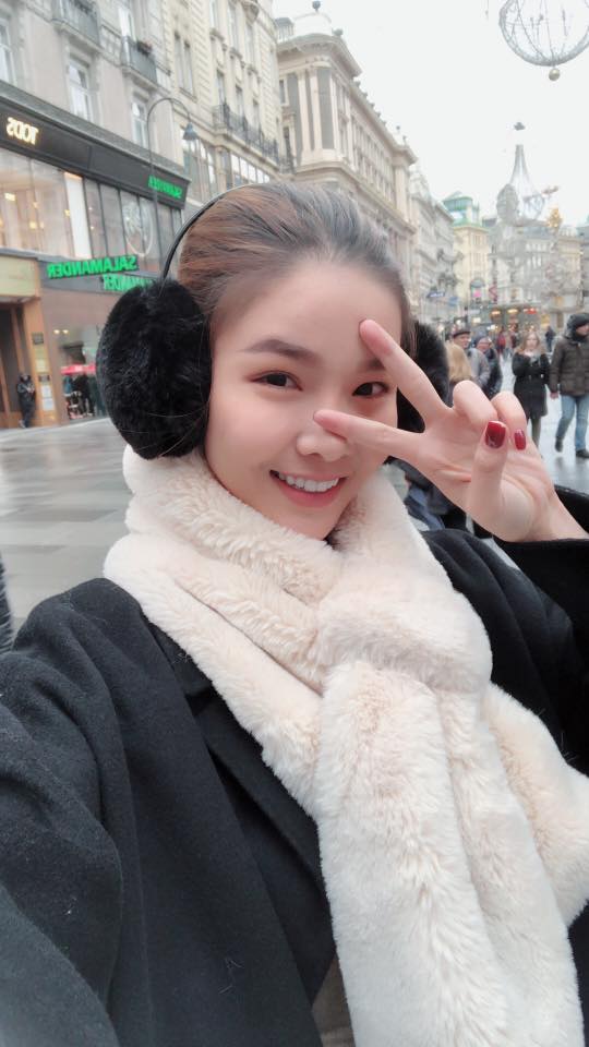 mac hong quan ky han (2)
