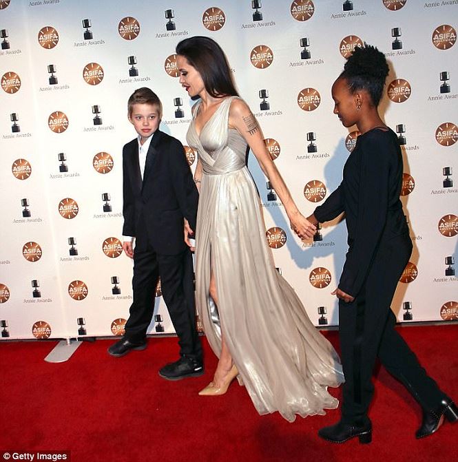 thoi trang angelina jolie (9)