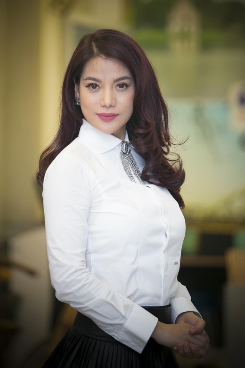 bo truong ngoc anh mat (2)