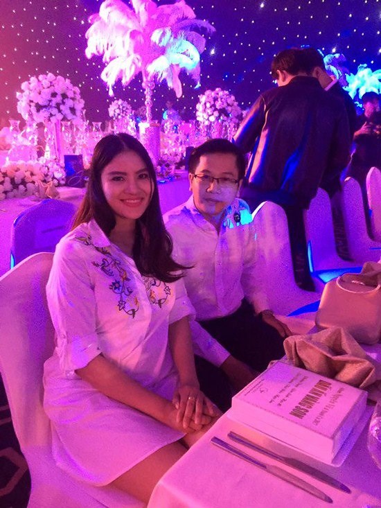 Dù mang bầu, Lê Phương vẫn giữ được nhan sắc khá xinh đẹp, điều thay đổi duy nhất đối với cô có lẽ là ngoại hình.