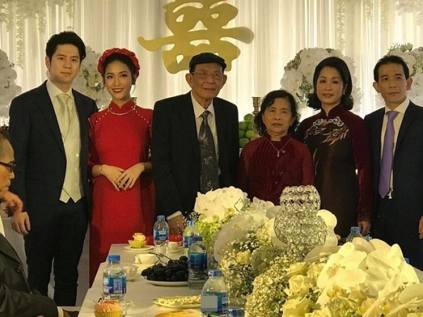 Đám hỏi bí mật của Mai Hồ