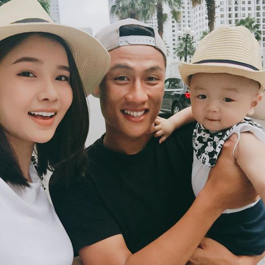 Gia đình nhỏ hiện tại của Kỳ Hân và Mạc Hồng Quân