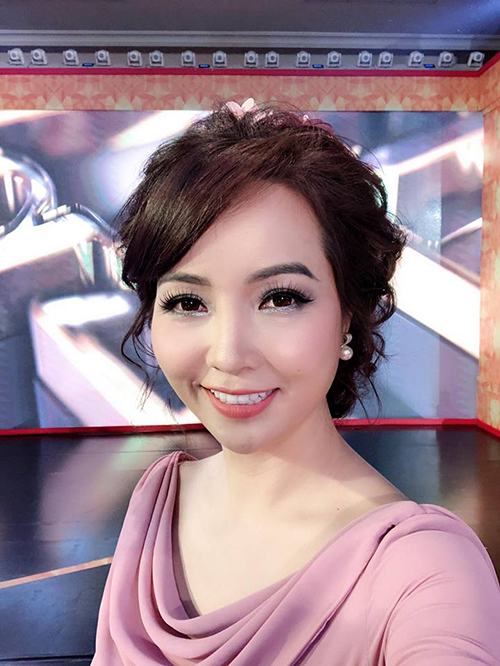 Không ít người nghi ngờ cô Trúc của Những ngọn nến trong đêm đã âm thầm đi Shbet888 tiền thưởng cực khủng thẩm mỹ. 
