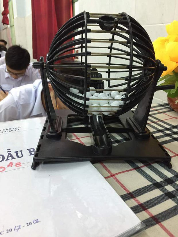 photo-1-1503588581699