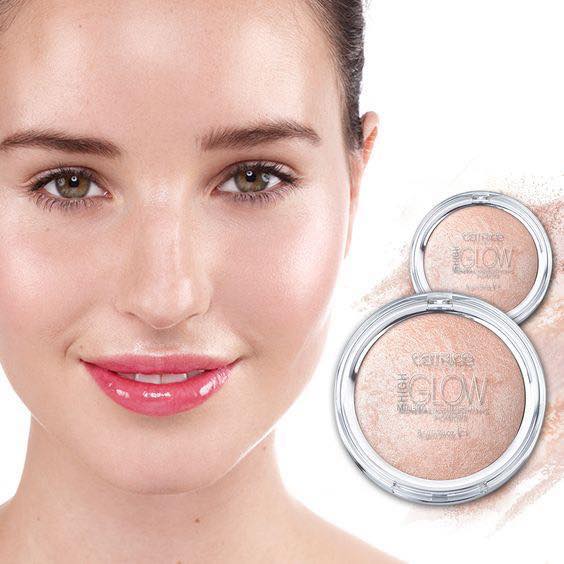 Một phần không thể thiếu là phần bắt sáng đem lại vẻ căng bóng tự nhiên chứ không bị quá dầy và giả tạo