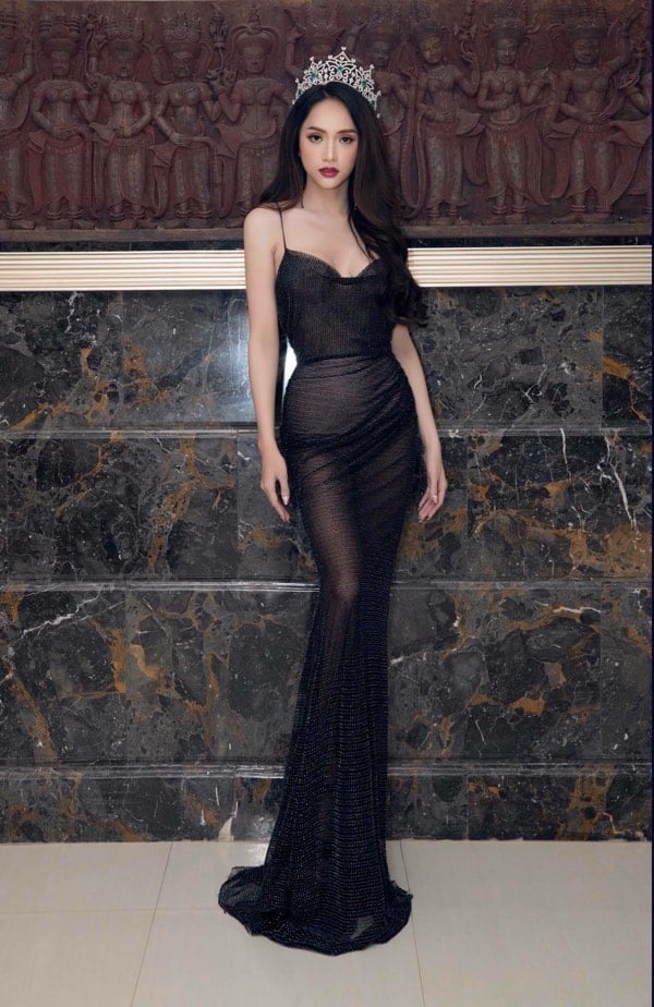 Hình ảnh mới nhất của Hương Giang thể hiện số đo ba vòng hoàn hảo của cô    