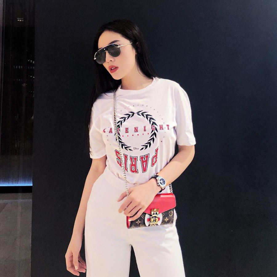 Chán chê với những chiếc áo ba lỗ, Kỳ Duyên chuyển sang 