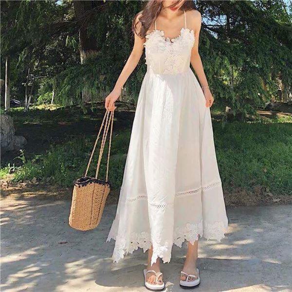 Vừa nhẹ, lại dễ vệ sinh, nhanh khô nên túi cói là lựa chọn vô cùng hợp lý khi đi biển.    