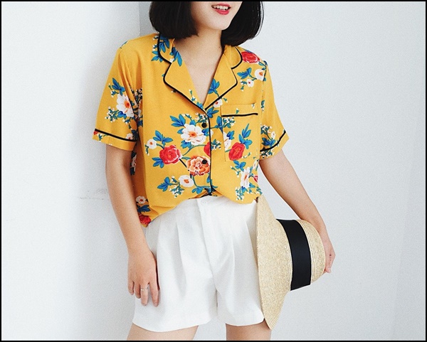  Phối món đồ cực HOT này với quần sooc cũng là một set đồ cực ấn tượng cho bạn dạo phố     