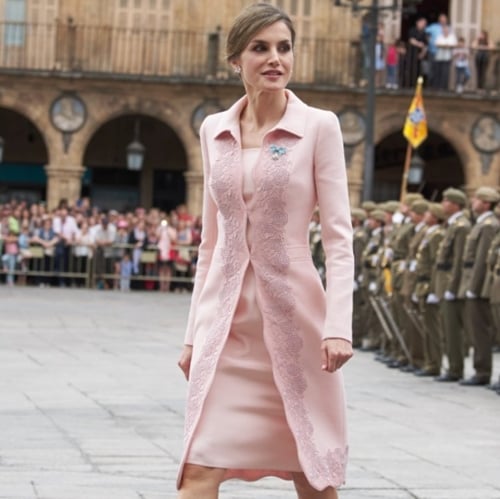 Phong cách thời trang của nữ hoàng Letizia được đánh giá rất cao dù cô thường xuyên mặc Shbet999 com đăng nhập bình dân    