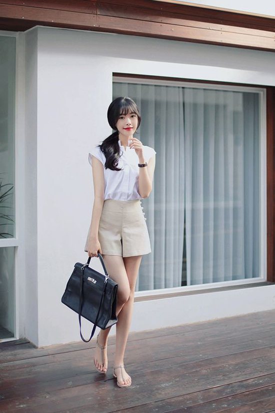 Ngoài chân váy chữ A, các kiểu quần váy, short ống rộng cũng là sản phẩm được lăng xê ở mùa mốt mới.    