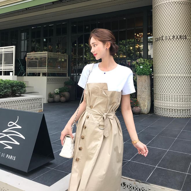 Những thiết ké váy độc lạ vẫn luôn là món đồ được nhiều quý cô yêu thích và chọn lựa khá nhiều trong thời gian gần đây.    