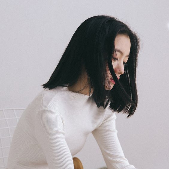 Hoặc để thẳng tự nhiên đều được    