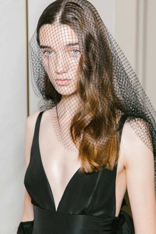 Tuần lễ Haute Couture Paris diễn ra từ 1.7 – 5.7.2018.    