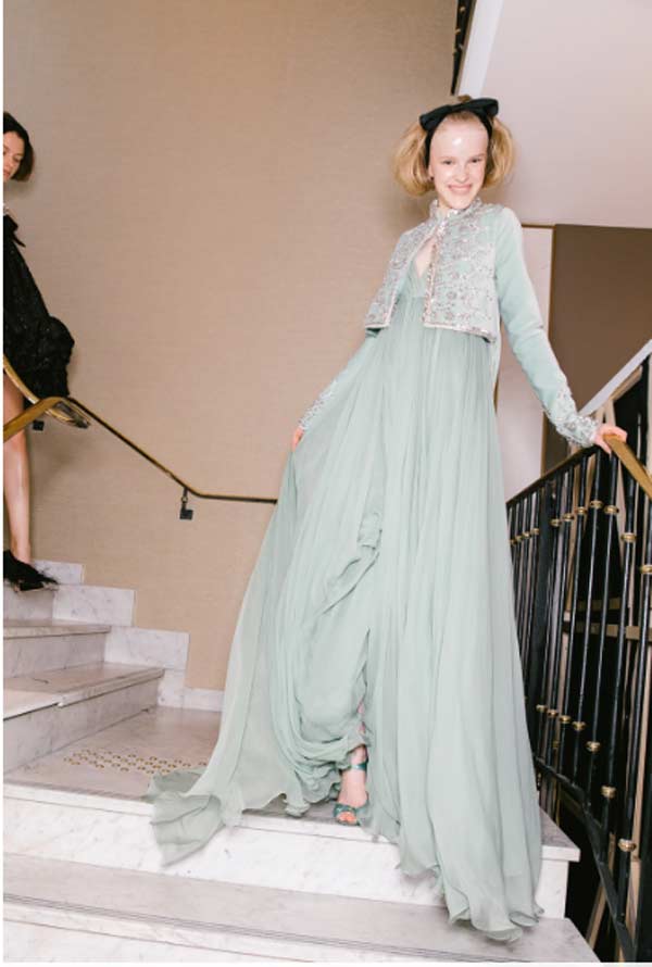 Có thê nói, Haute Couture Paris là nơi tôn vinh những gì tinh túy nhất của ngành thời trang may mặc thế giới.