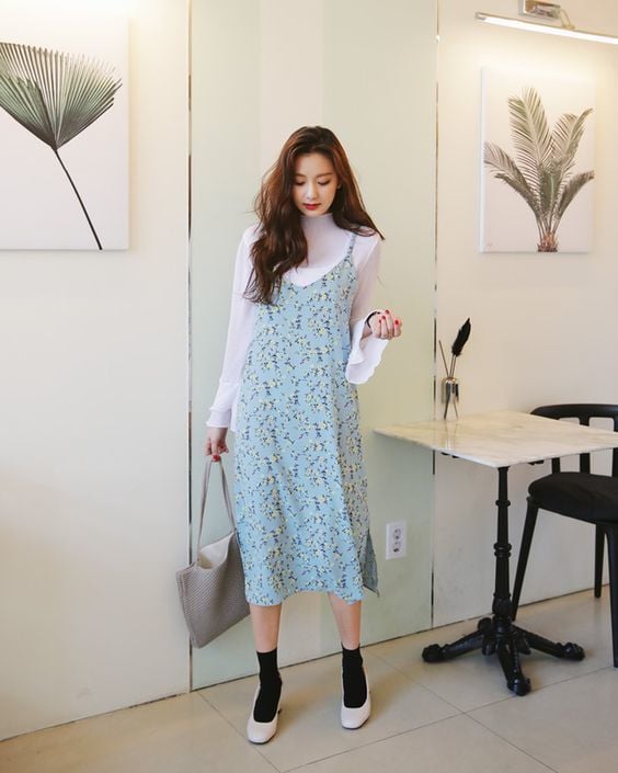 Những cô gái với vẻ ngoài dịu dàng, nữ tính luôn có sức hút với phe mày râu muốn chứng tỏ mình là “phái mạnh”.  