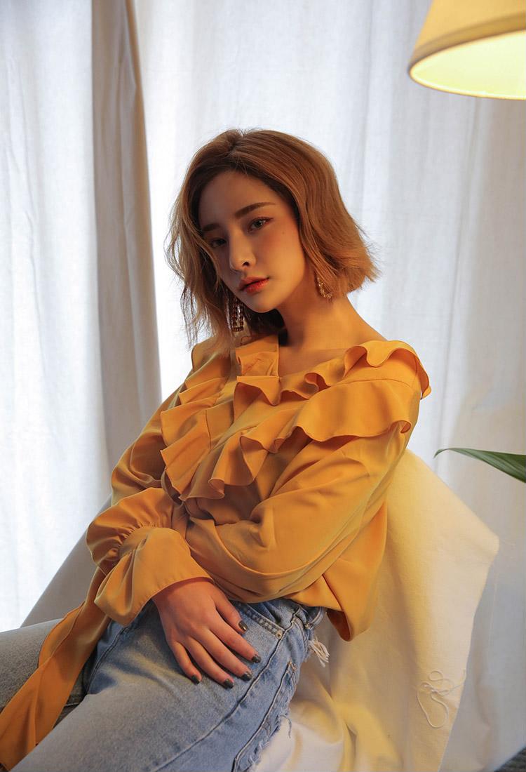 Nàng ngực lép mà chọn áo khéo thế này, sẽ trở nên hoàn hảo một cách khó tin. Ba vòng hoàn toàn có thể được cải thiện nhờ Shbet999 com đăng nhập.    