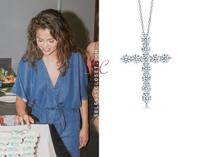 Mẫu vòng kim cương hơn 400 triệu đồng của Tiffany & Co được Selena Gomez sử dụng rất nhiều lần.    