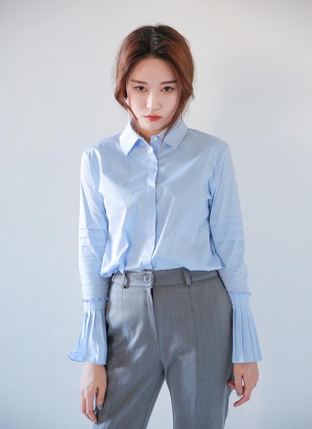 Chỉ cần một chút nhấn nhá nhẹ trên Shbet999 com đăng nhập như phần tay chuông, sơ mi gam màu này luôn giúp các nàng trẻ ra đến vài tuổi.    
