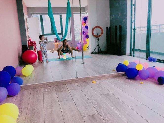Trong nhà có một phòng riêng để phục vụ đam mê yoga của Ốc Thanh Vân    
