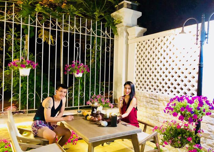 Nhiều fan hâm mộ cho rằng, Thủy Tiên - Công Vinh có Shbet16 chơi game trực tuyến đời thường đáng mơ ước, khác xa với hình ảnh lộng lẫy trên sân khấu hay trước truyền thông. Đây cũng là điều mà không phải người nổi tiếng nào cũng có được.    