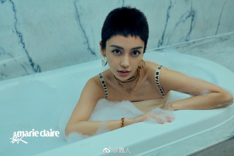  Nhiều người hi vọng với sự thay đổi này, người đẹp xứ Trung sẽ mang đế hơi hướng mới cho tuần lễ thời trang sắp tới.
