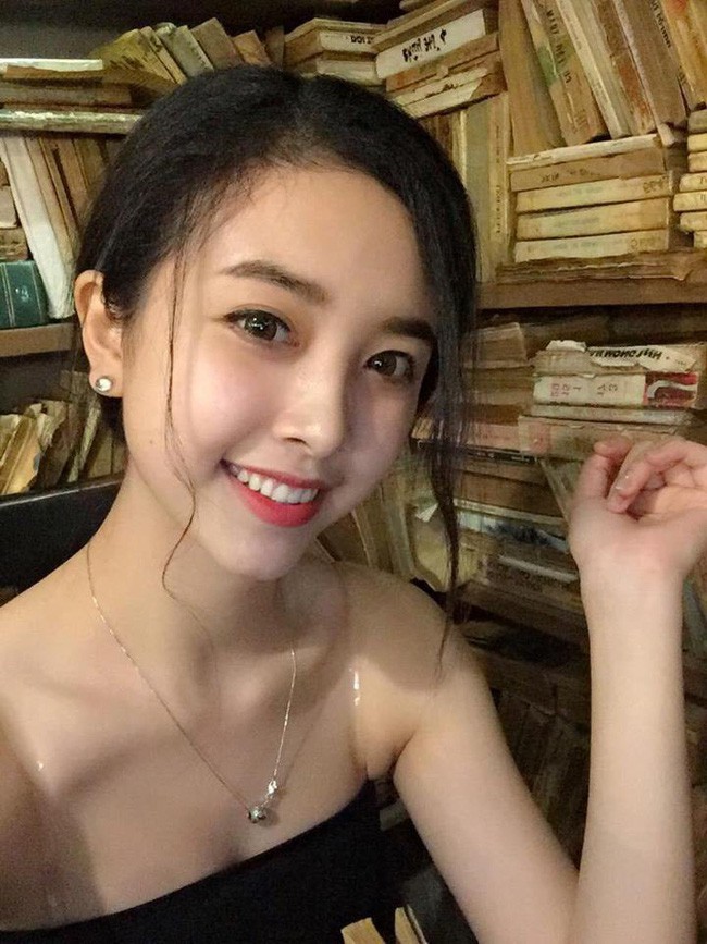 Nhan sắc ngọt ngào, dịu dàng của nàng Á hậu 2.     