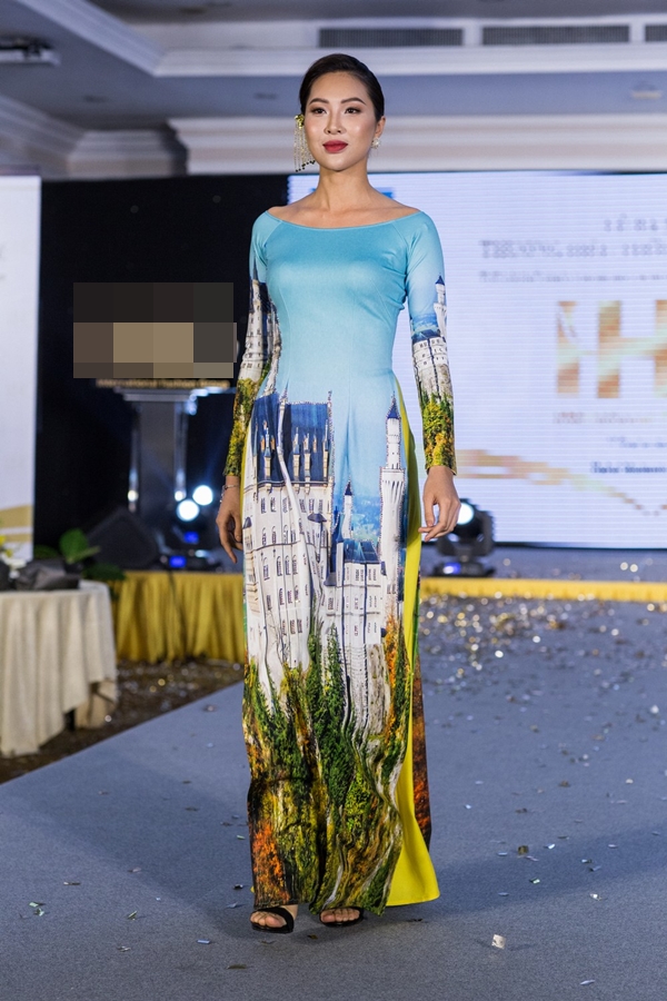 Đây là lần hiếm hoi Hoa khôi Áo dài 2016 Diệu Ngọc trở lại sàn diễn.  