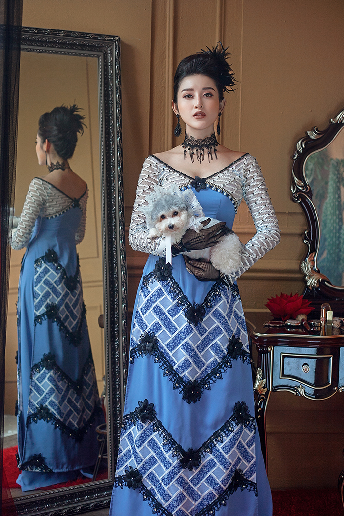 Huyền My khiến người nhìn không thể dời mắt.
