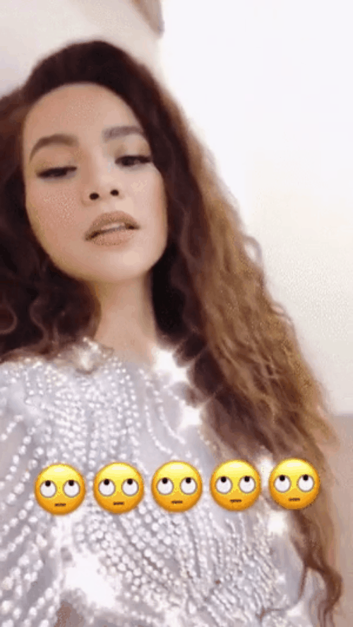 Có lẽ vì... rảnh nên Hồ Ngọc Hà tranh thủ quay một số clip story trên Instagram nhằm phô trương nhan sắc đỉnh cao của bản thân.    
