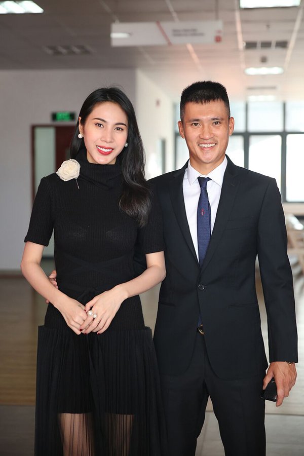 Tại Lễ ký kết hợp tác, Công Vinh được bổ nhiệm chức vụ Chủ tịch quản lý bộ môn bóng đá.    