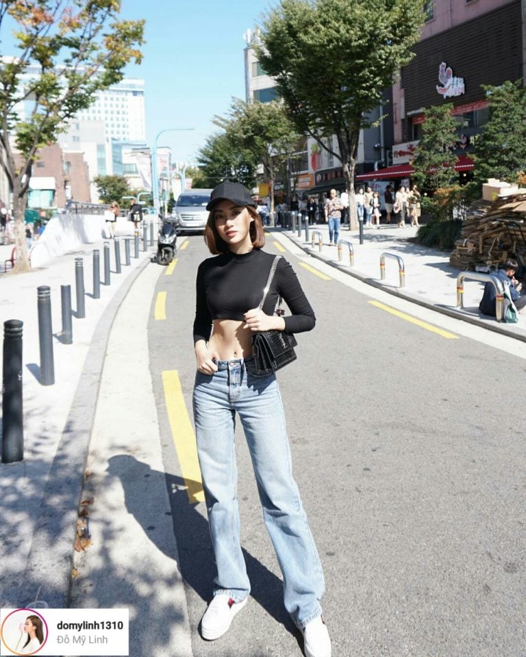   Cài hoa lên tóc và quẩy túi cói tung tăng khắp chốn, còn ai đáng yêu như Bảo Thy?  Cài hoa lên tóc và quẩy túi cói tung tăng khắp chốn, còn ai đáng yêu như Bảo Thy?  