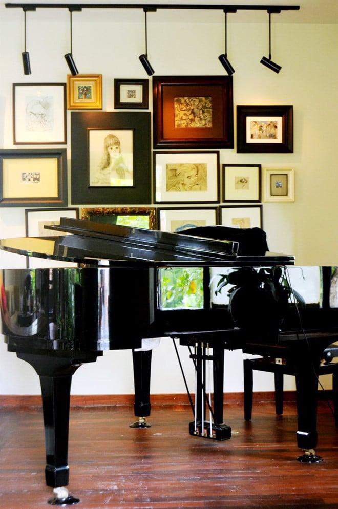 Góc nhà - nơi ngự trị của chiếc đàn piano    