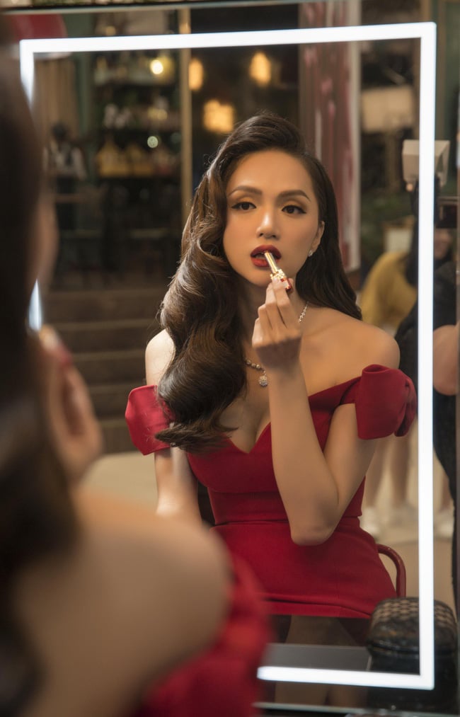 Hiện tại, Hương Giang vẫn đang trong quá trình hoàn thành vai trò Hoa hậu của mình với các hoạt động thiện nguyên, xã hội... Trong thời gian tới, Hương Giang sẽ trở lại với âm nhạc sau hơn một năm không ra mắt sản phẩm mới.    