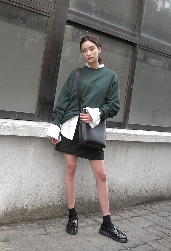 Kiểu mix layer là gợi ý lý tưởng cho cô nàng mạnh mẽ, dáng người cao ráo.    