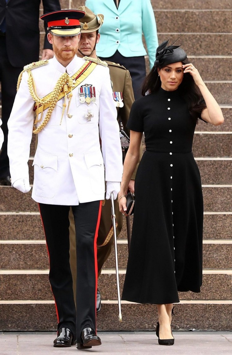 Mỗi lần Meghan Markle xuất hiện, các Shbet999 com đăng nhập của cô đều được chú ý. Thân hình thon thả của công nương dù đã có thai được khoảng 3 tháng  