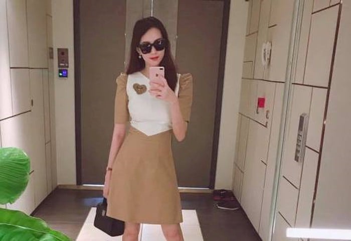 Sau sinh một tháng, cô đã giảm được tới 10kg và tự tin diện những Shbet999 com đăng nhập ôm dáng, thắt eo.    