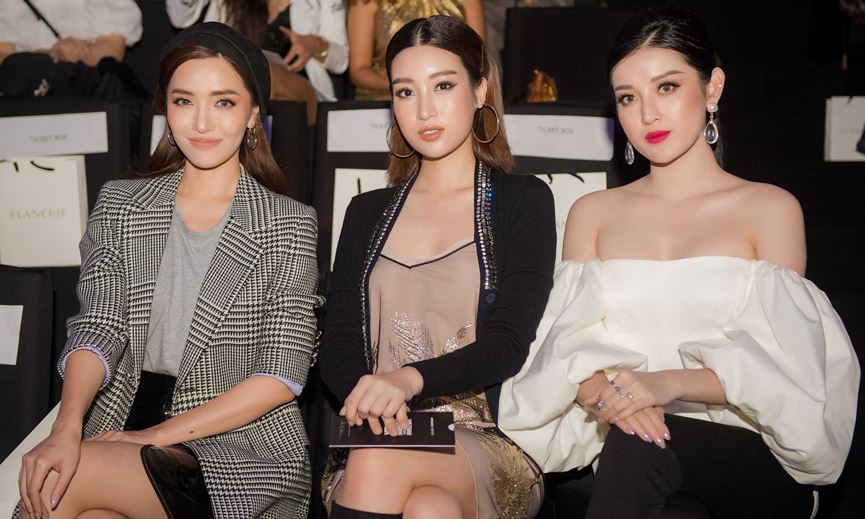 Ca sĩ Bích Phương cũng chuộng style kín đáo và thanh lịch.  