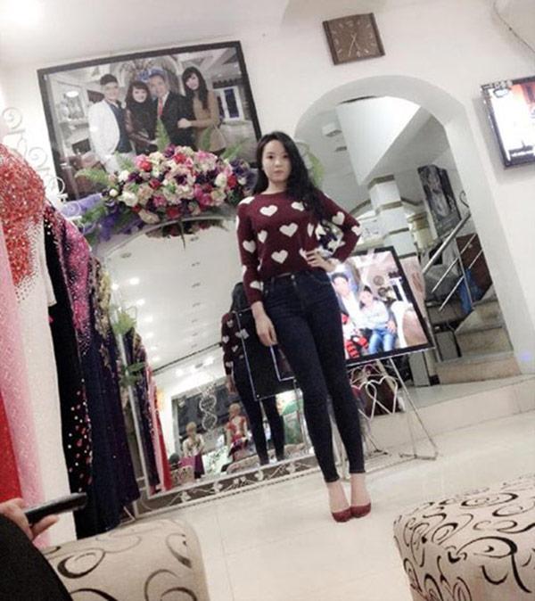 Kỳ Duyên từng khoe nhiều bức ảnh chụp trong ngôi nhà cũ ở Nam Định. Qua đó thấy được sự bề thế sang trọng của nội thất.    