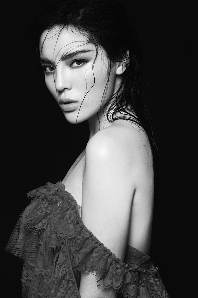 Kỳ Duyên hiện được đánh giá có nhan sắc chín mùi. Với diện mạo khác lạ so với lúc mới đăng quang, Kỳ Duyên dính không ít tin đồn Shbet888 tiền thưởng cực khủng thẩm mỹ.     