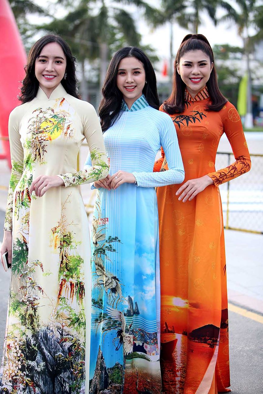  Á hậu Thuý An có chuyến về thăm Hà Tiên nhân Kỷ niệm 20 năm ngày thành lập thị xã.  