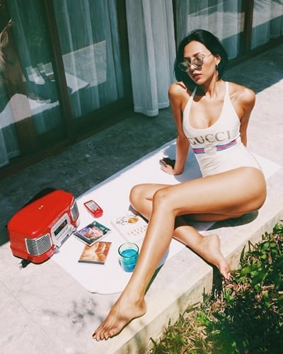 Áo tắm một mảnh kiểu bodysuit theo phong cách của những năm 1980 là một trong những xu hướng hot hai năm nay. Thời gian gần đây, áo tắm của nhà Gucci có mức giá 320 USD (khoảng 7,4 triệu đồng) đang lọt 