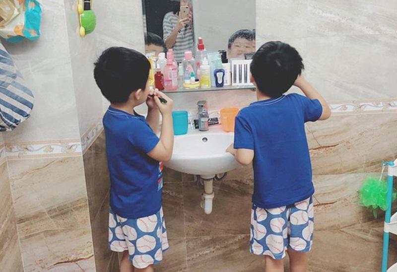Phòng tắm tiện nghi, đơn giản.    