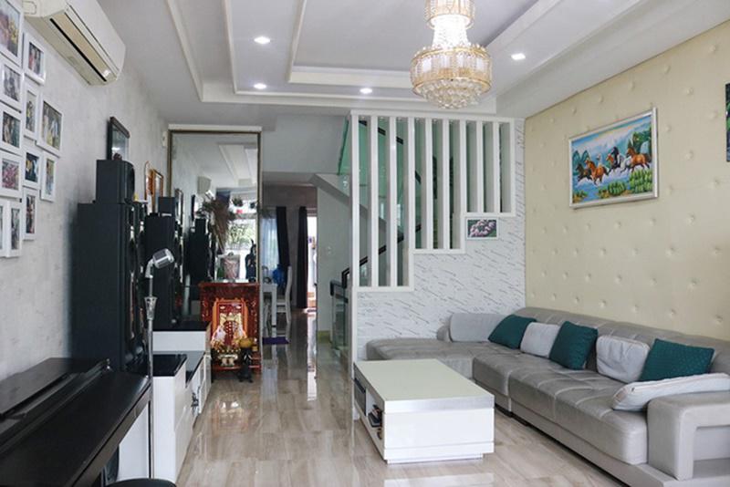 Trước đó, không ít lần cặp đôi đã chia sẻ hình ảnh tổ ấm mà hai vợ chồng đang sinh sống trong thời gian qua cùng hai con.    