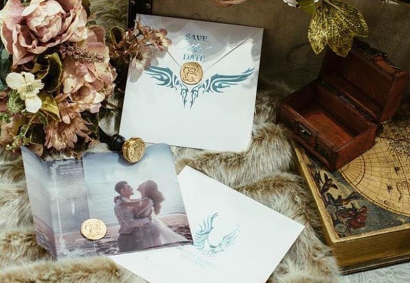 Được biết, sau màn cầu hôn lãng mạn trên bờ biển với nhẫn kim cương 1,4 tỉ đồng vào đầu tháng 10, vợ chồng Ưng Hoàng Phúc, Kim Cương đang lên kế hoạch tổ chức Quatrian shbet hiện đang mở vào đầu tháng 12 tới.    