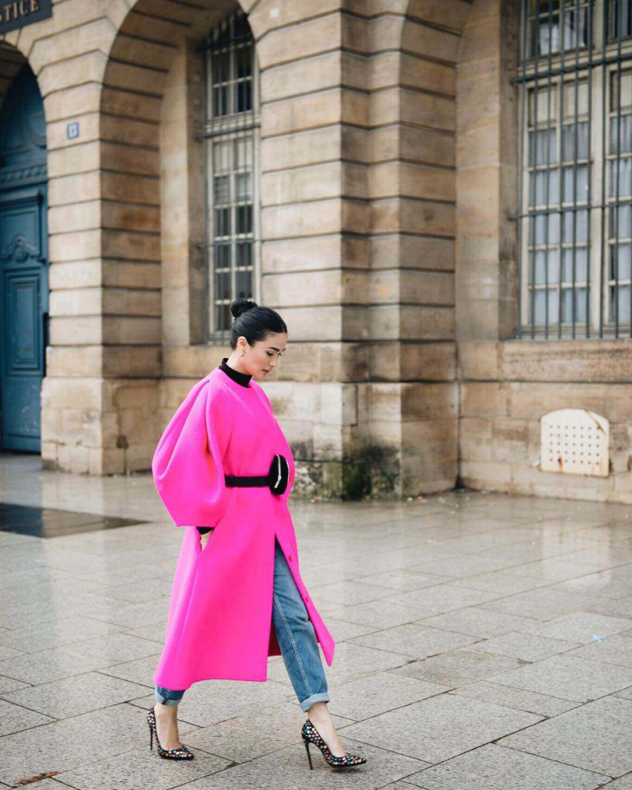 Ngoài những vai diễn ấn tượng, Heart Evangelista cũng là tín đồ thời trang được nhiều người mến mộ. Thậm chí cô còn được đánh giá cao hơn mỹ nhân đẹp nhất Philippines -Marian Rivera về độ chịu chơi với hàng hiệu.    