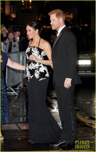Dù lịch trình khá bận rộn, nhưng ở bất cứ sự kiện nào, Công nương Meghan Markle cũng luôn tươi tắn.    