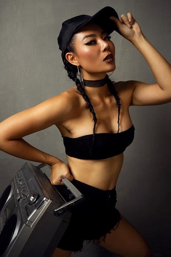 Ít ai nghĩ, đây là vóc dáng và thần thái của bà mẹ 2 con.    
