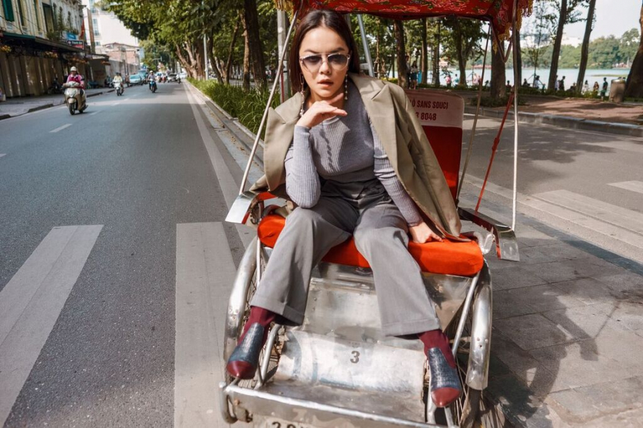 Cùng với những dự án âm nhạc chuẩn bị ra mắt giọng ca Người dưng ngược lối còn quyết định thay đổi hình ảnh ngày một trẻ trung bắt kịp xu hướng.    